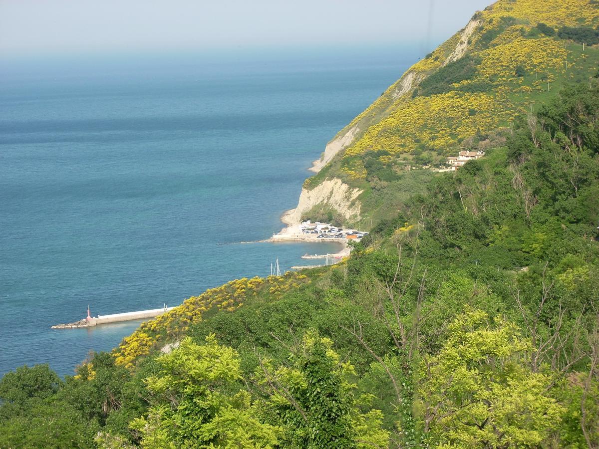 Апарт готель Casamare Gabicce Габічче-Маре Екстер'єр фото